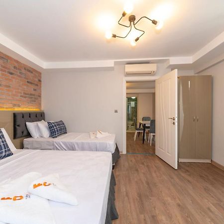 First Apart Apartment Istanbul Bagian luar foto