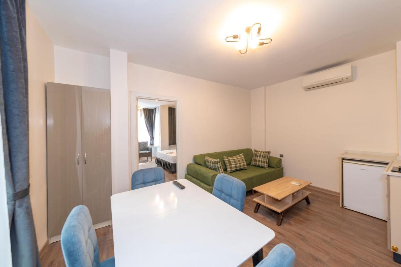 First Apart Apartment Istanbul Bagian luar foto